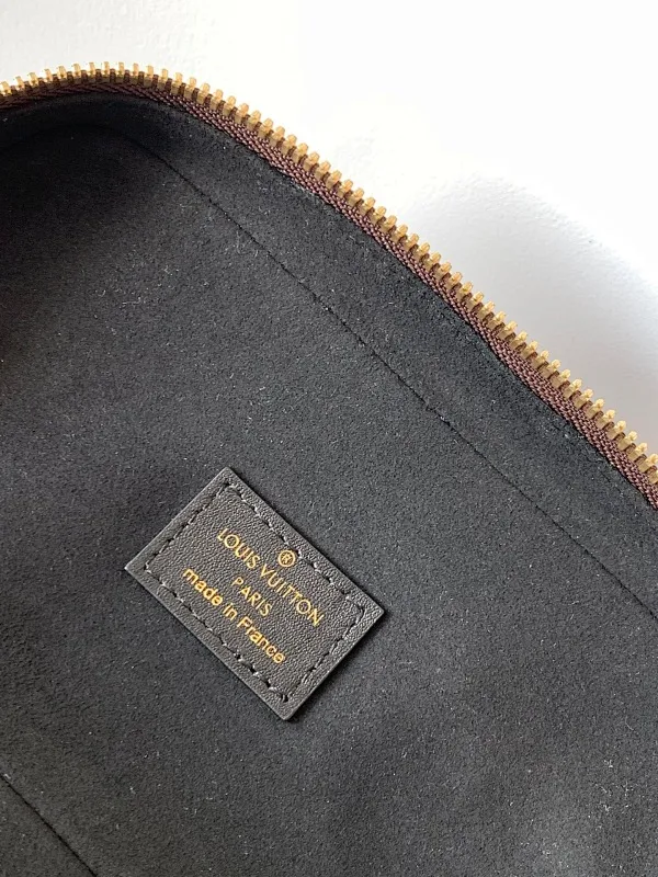 All Categories Official Website "Brand Women's Bags" Women's Bags 💙 LV 2025 New LV Cosmetic Case Chain Bag