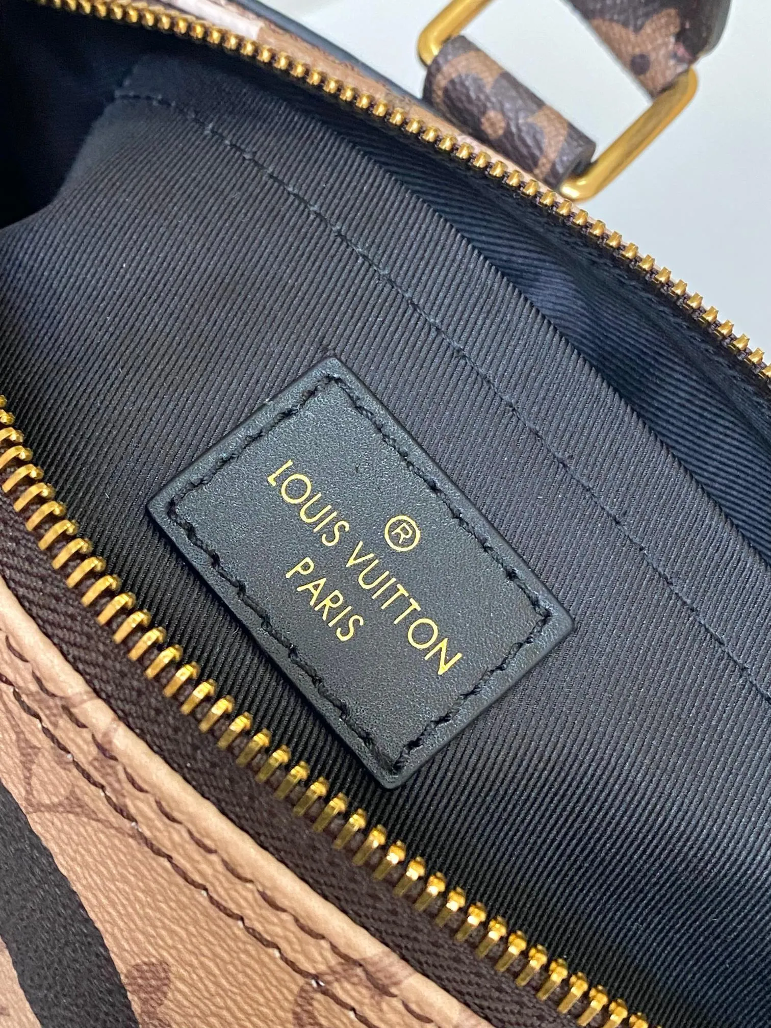 All Categories Official Website "Brand Women's Bags" Women's Bags 💙 LV 2026 New LV Crossbody Bag