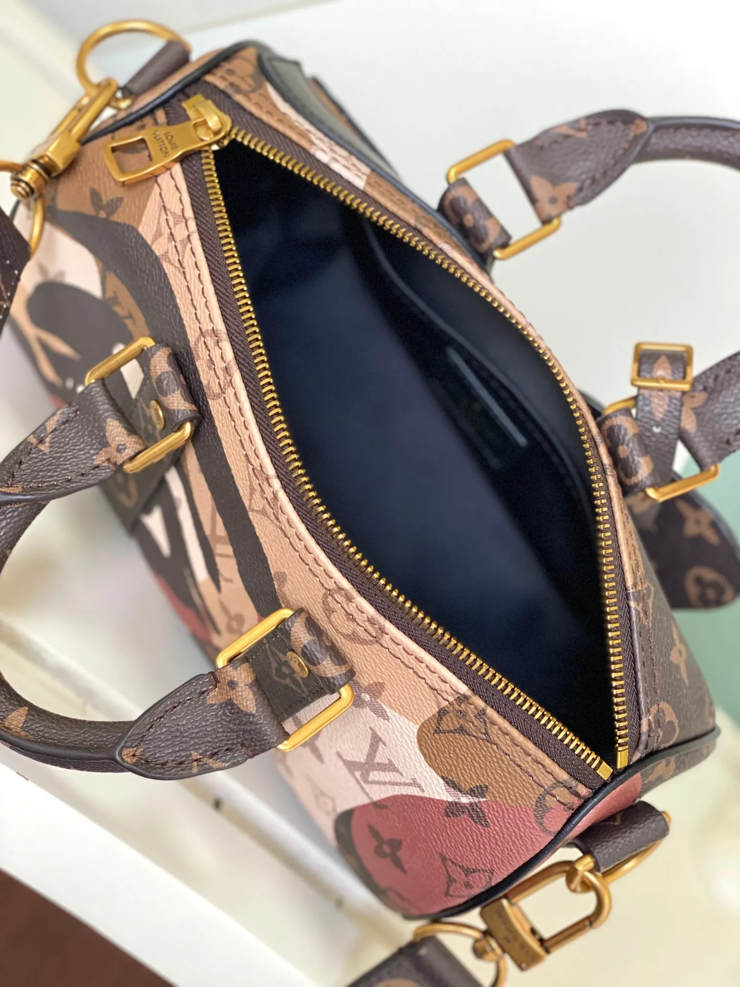 All Categories Official Website "Brand Women's Bags" Women's Bags 💙 LV 2026 New LV Crossbody Bag