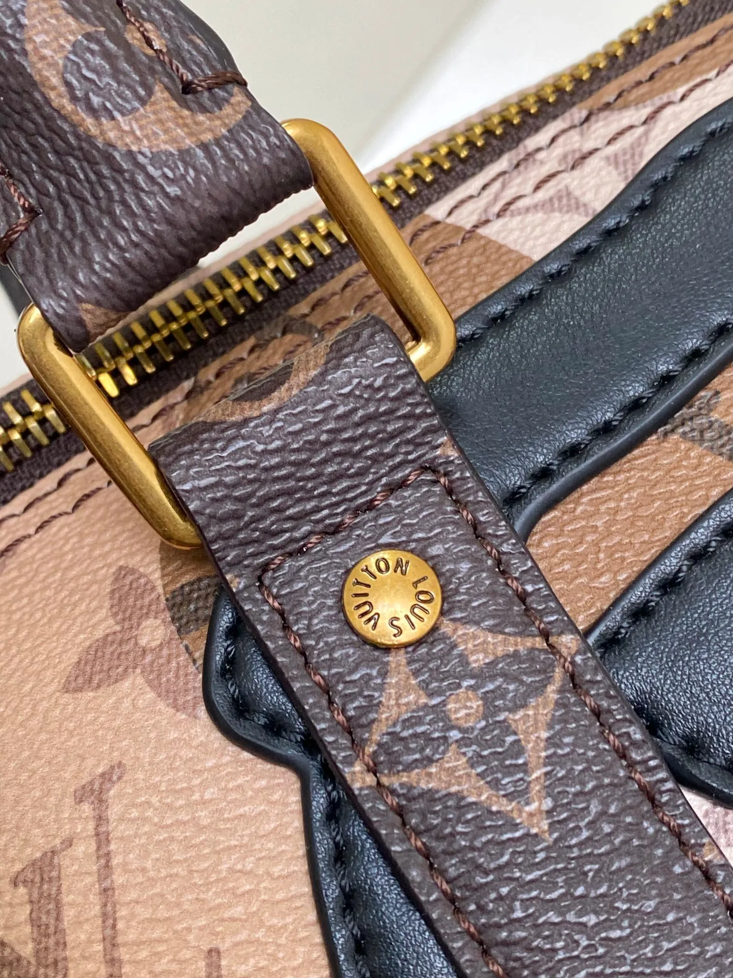 All Categories Official Website "Brand Women's Bags" Women's Bags 💙 LV 2026 New LV Crossbody Bag