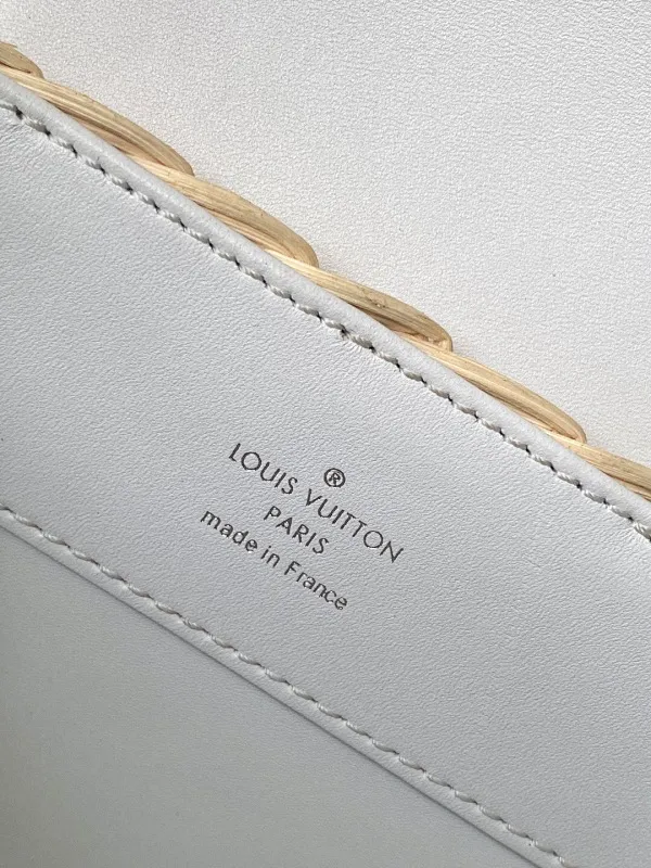 All Categories Official Website "Brand Women's Bags" Women's Bags 💙 LV 2025 New LV Crossbody Bag