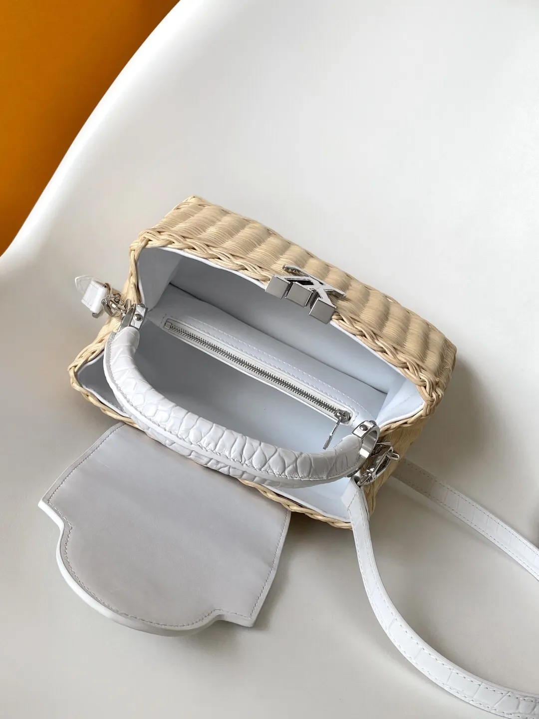 All Categories Official Website "Brand Women's Bags" Women's Bags 💙 LV 2025 New LV Crossbody Bag