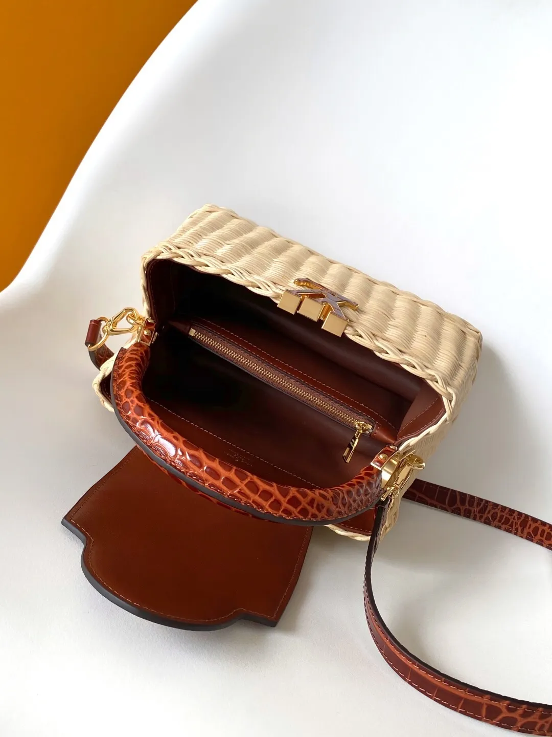 All Categories Official Website "Brand Women's Bags" Women's Bags 💙 LV 2025 New LV Crossbody Bag