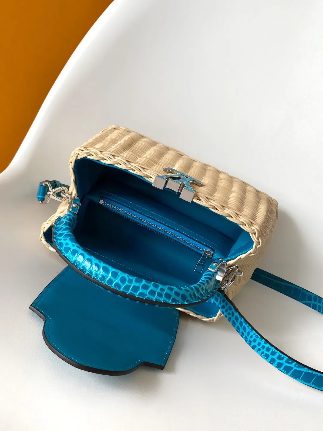 All Categories Official Website "Brand Women's Bags" Women's Bags 💙 LV 2025 New LV Crossbody Bag