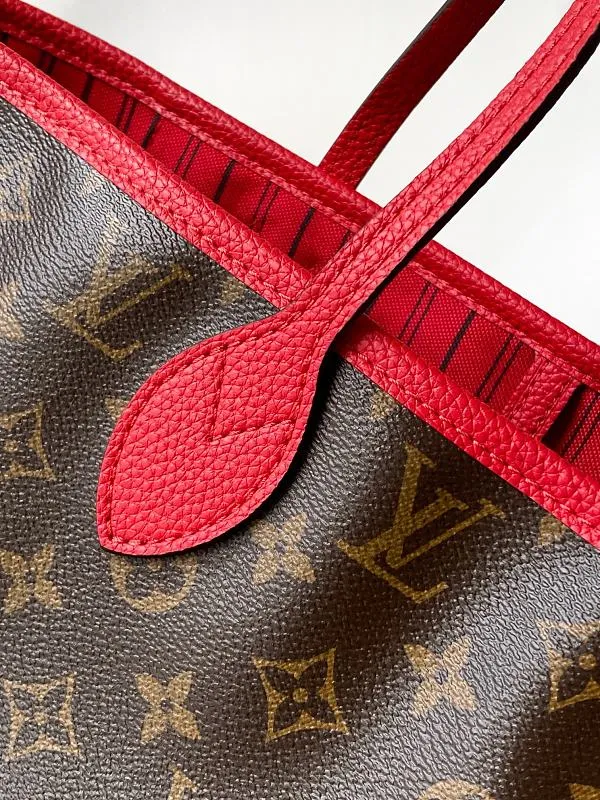 All categories Official website "Brand Women's Bags" Women's Bags 💙 LV 2026 new LV hand-held crossbody bag