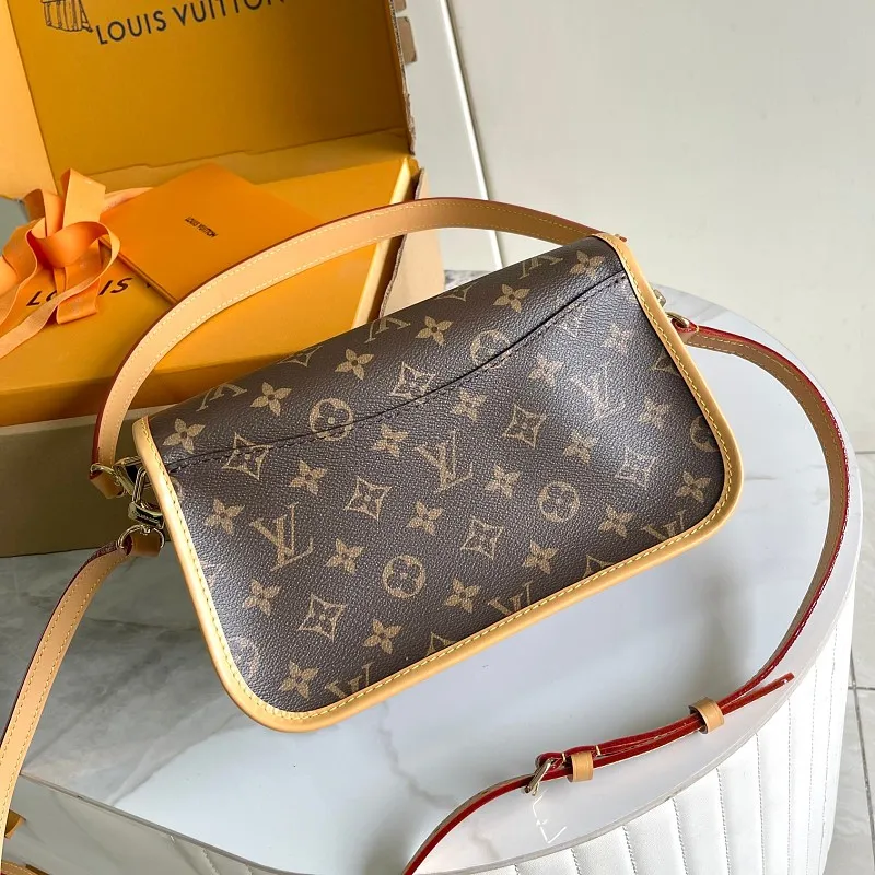 All Categories Official Website "Brand Women's Bags" Women's Bags 💙 LV LV 2026 New Crossbody Shoulder Bag