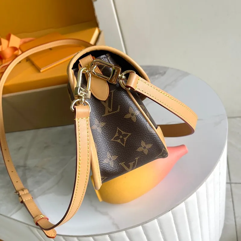 All Categories Official Website "Brand Women's Bags" Women's Bags 💙 LV LV 2026 New Crossbody Shoulder Bag