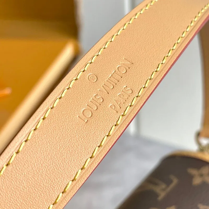 All Categories Official Website "Brand Women's Bags" Women's Bags 💙 LV LV 2026 New Crossbody Shoulder Bag