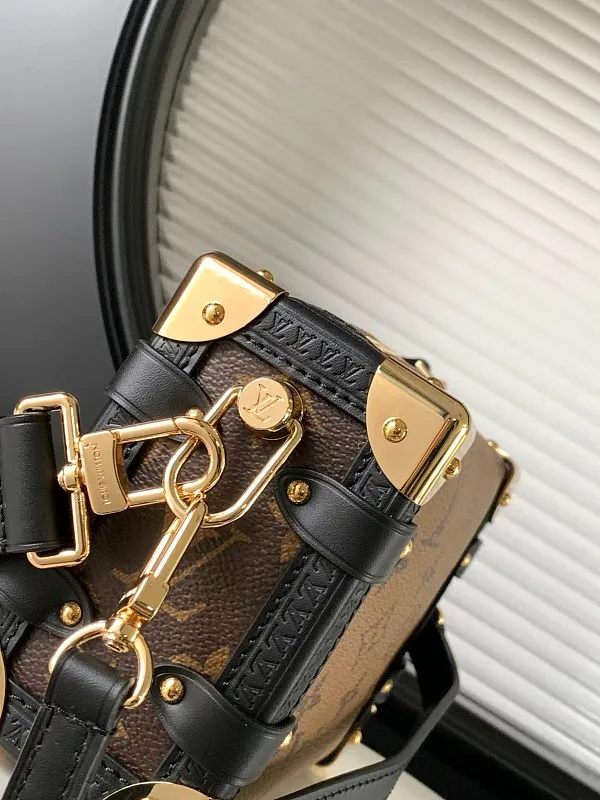 All Categories Official Website "Brand Women's Bags" Women's Bags 💙 LV 2026 Official Website New LV Crossbody Bag