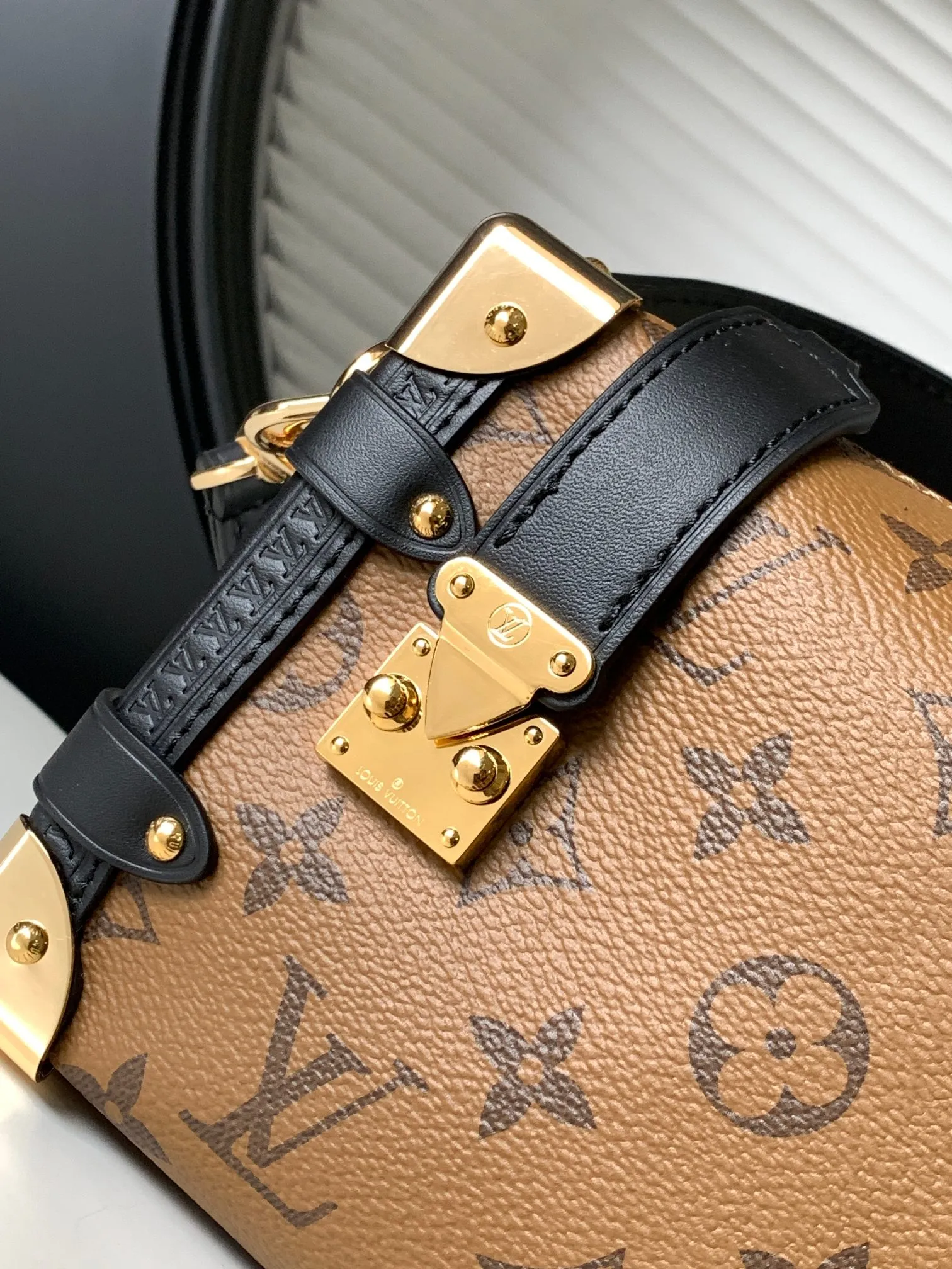 All Categories Official Website "Brand Women's Bags" Women's Bags 💙 LV 2026 Official Website New LV Crossbody Bag
