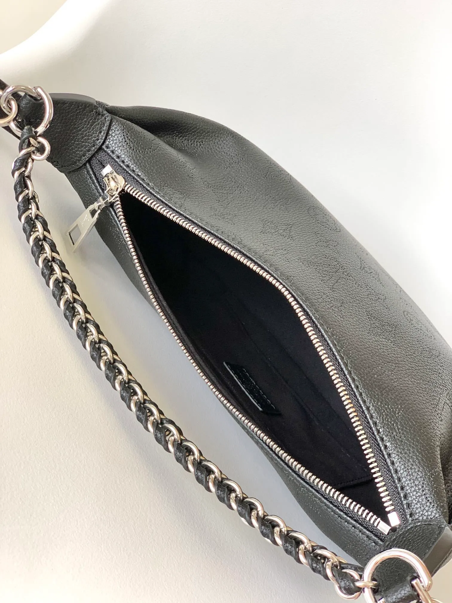 All Categories Official Website "Brand Women's Bags" Women's Bags 💙 LV 2026 New LV Crossbody Bag