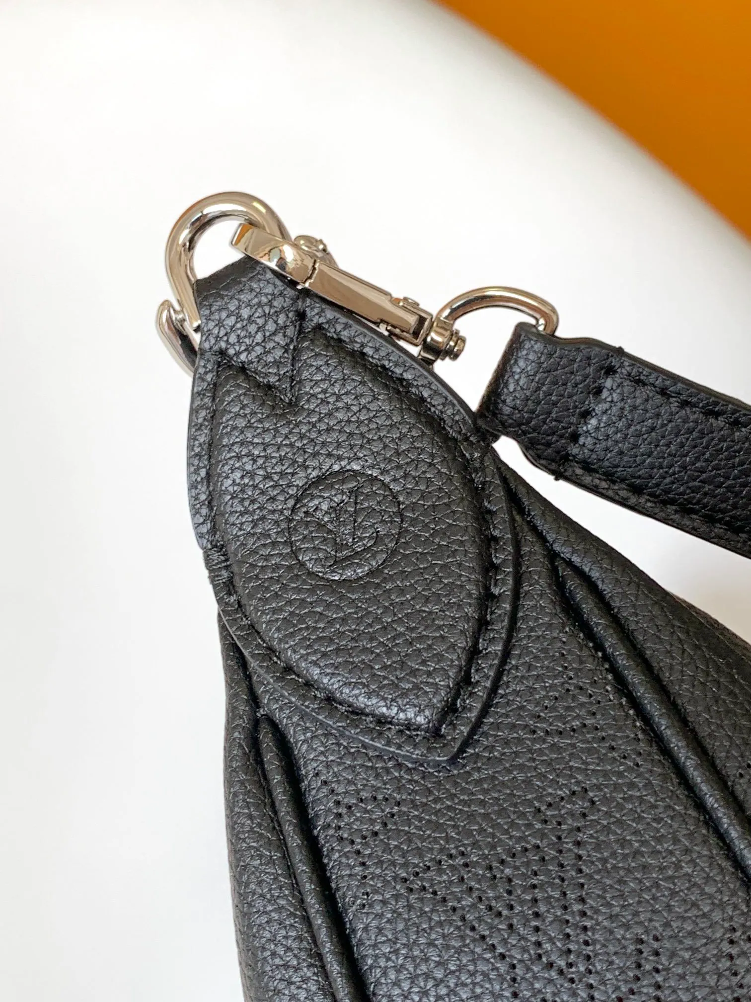 All Categories Official Website "Brand Women's Bags" Women's Bags 💙 LV 2026 New LV Crossbody Bag