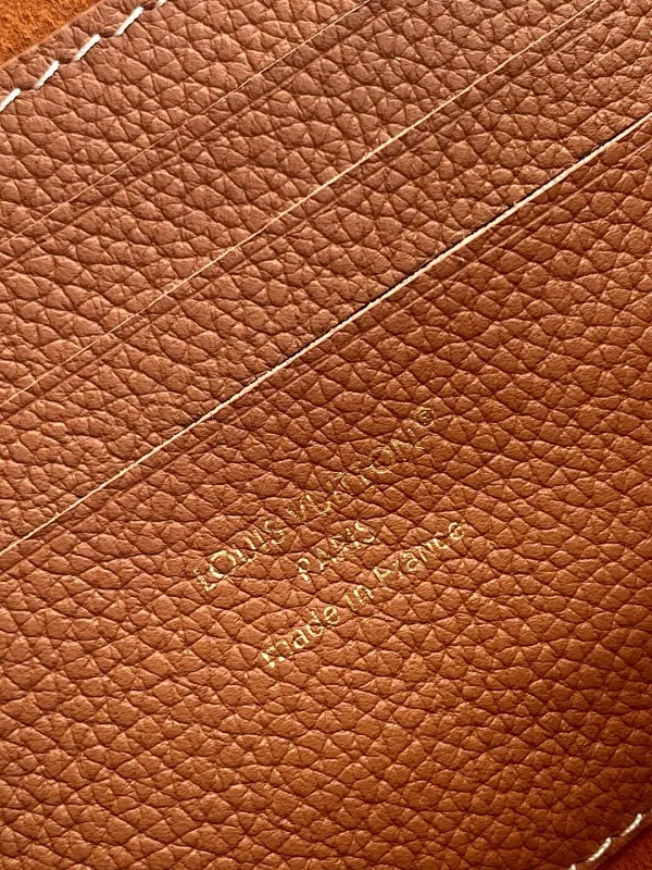 All Categories Official Website "Brand Women's Bags" Women's Bags 💙 LV 2025 New LV Crossbody Bag