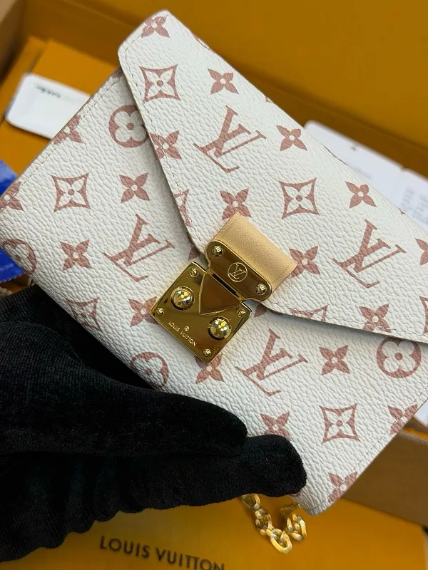 All Categories Official Website "Brand Women's Bags" Women's Bags 💙 LV 2026 New LV Crossbody Bag