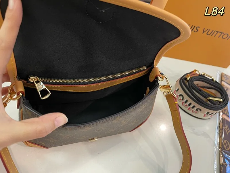 All Categories Official Website "Brand Women's Bags" Women's Bags 💙 LV 2024 New LV Crossbody Bag
