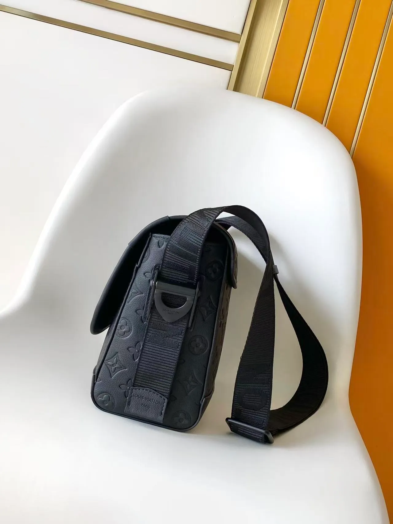 All categories Official website "Brand Women's Bags" Women's Bags 💙 LV LV2026 new crossbody bag