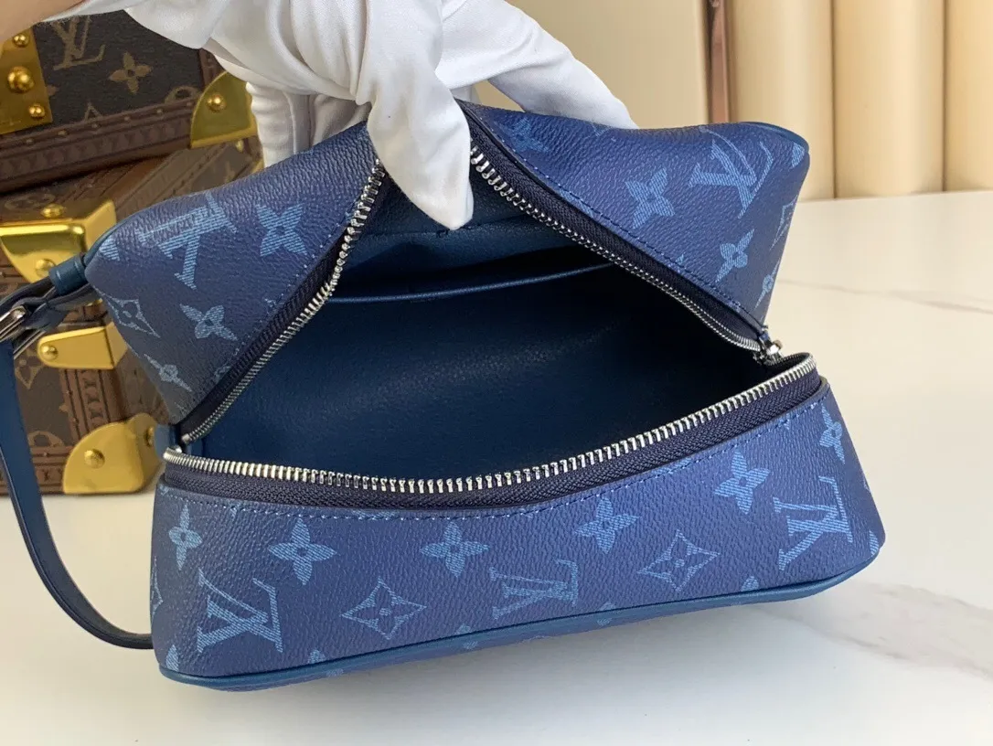 All categories 💚 Authentic bags 💚 LV 2024 official website new LV toiletry bag
