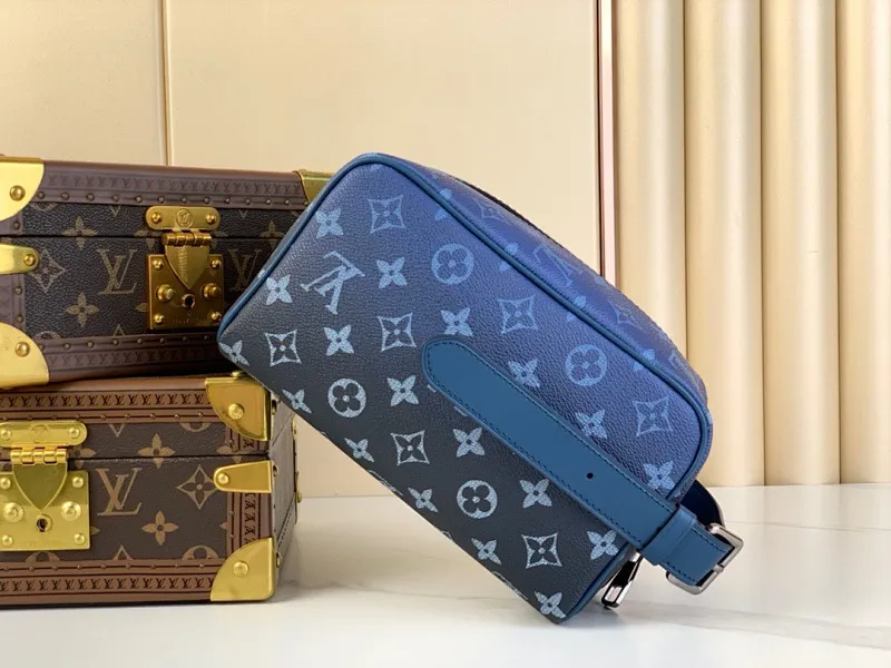 All categories 💚 Authentic bags 💚 LV 2024 official website new LV toiletry bag