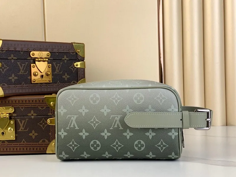 All categories 💚 Authentic bags 💚 LV 2024 official website new LV toiletry bag