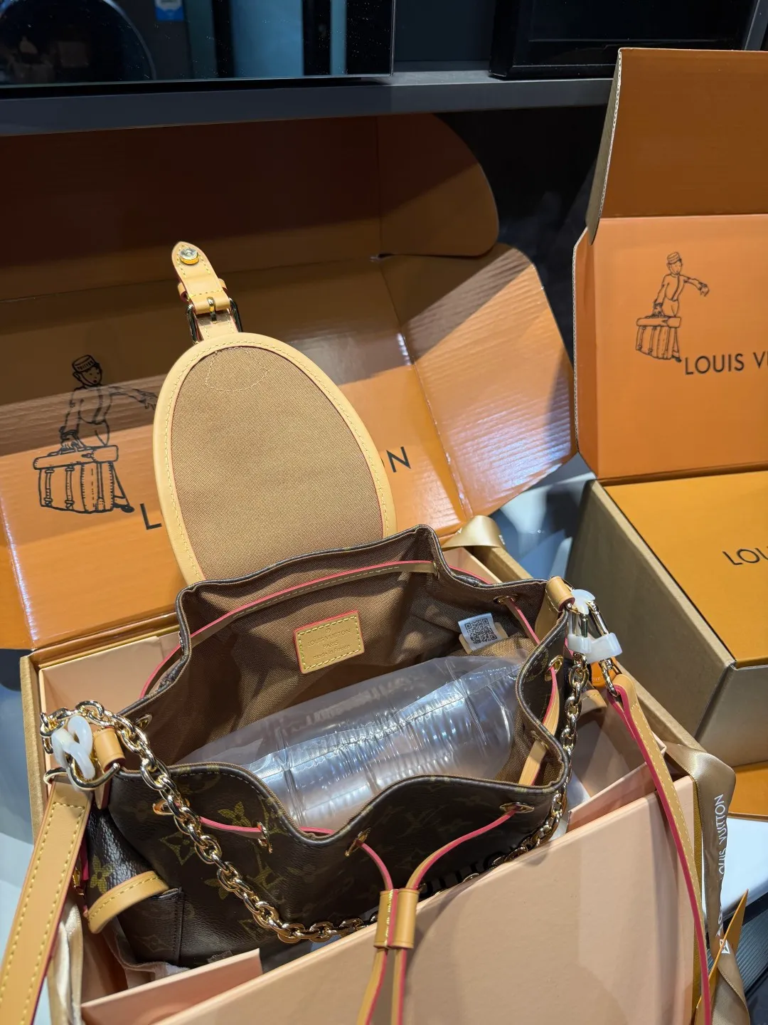 All Categories Official Website "Brand Women's Bags" Women's Bags 💙 LV 2025 New LV Crossbody Bag