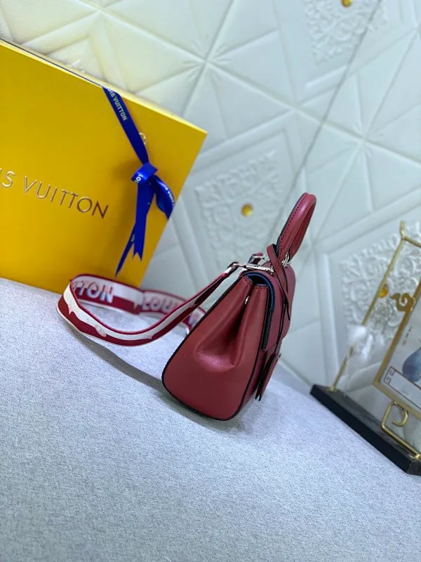 All Categories Official Website "Brand Women's Bags" Women's Bags 💙 LV 2023 New LV Crossbody Bag