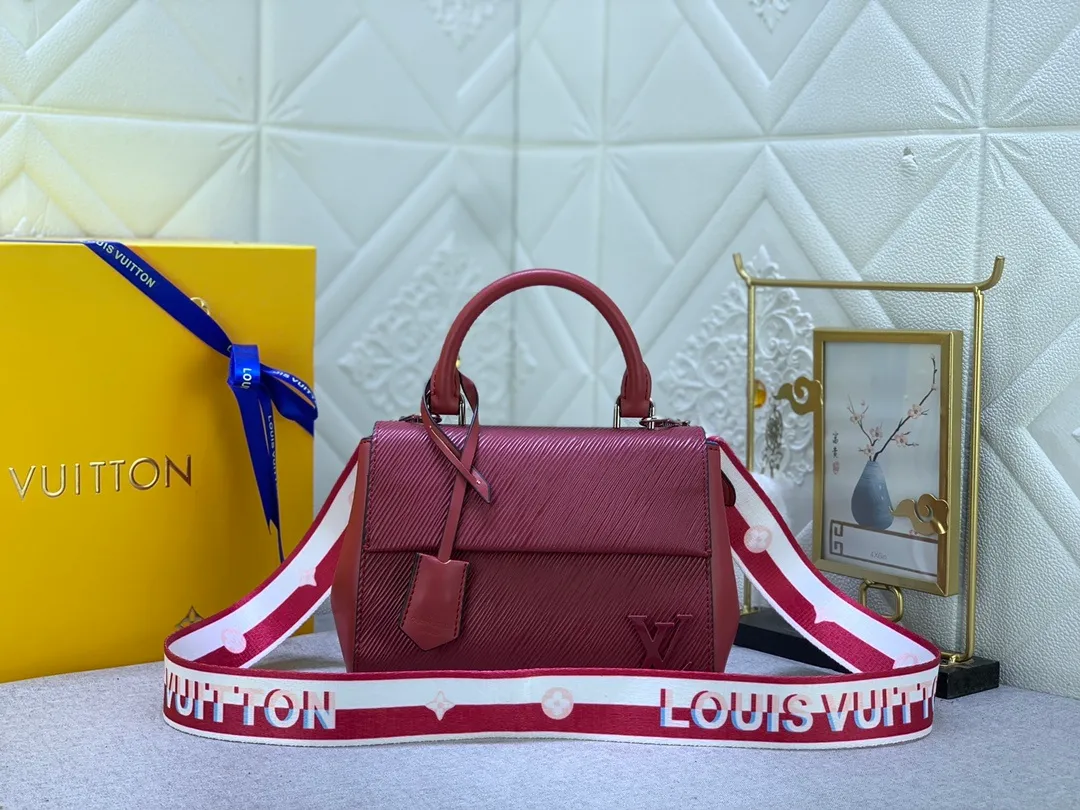 All Categories Official Website "Brand Women's Bags" Women's Bags 💙 LV 2023 New LV Crossbody Bag