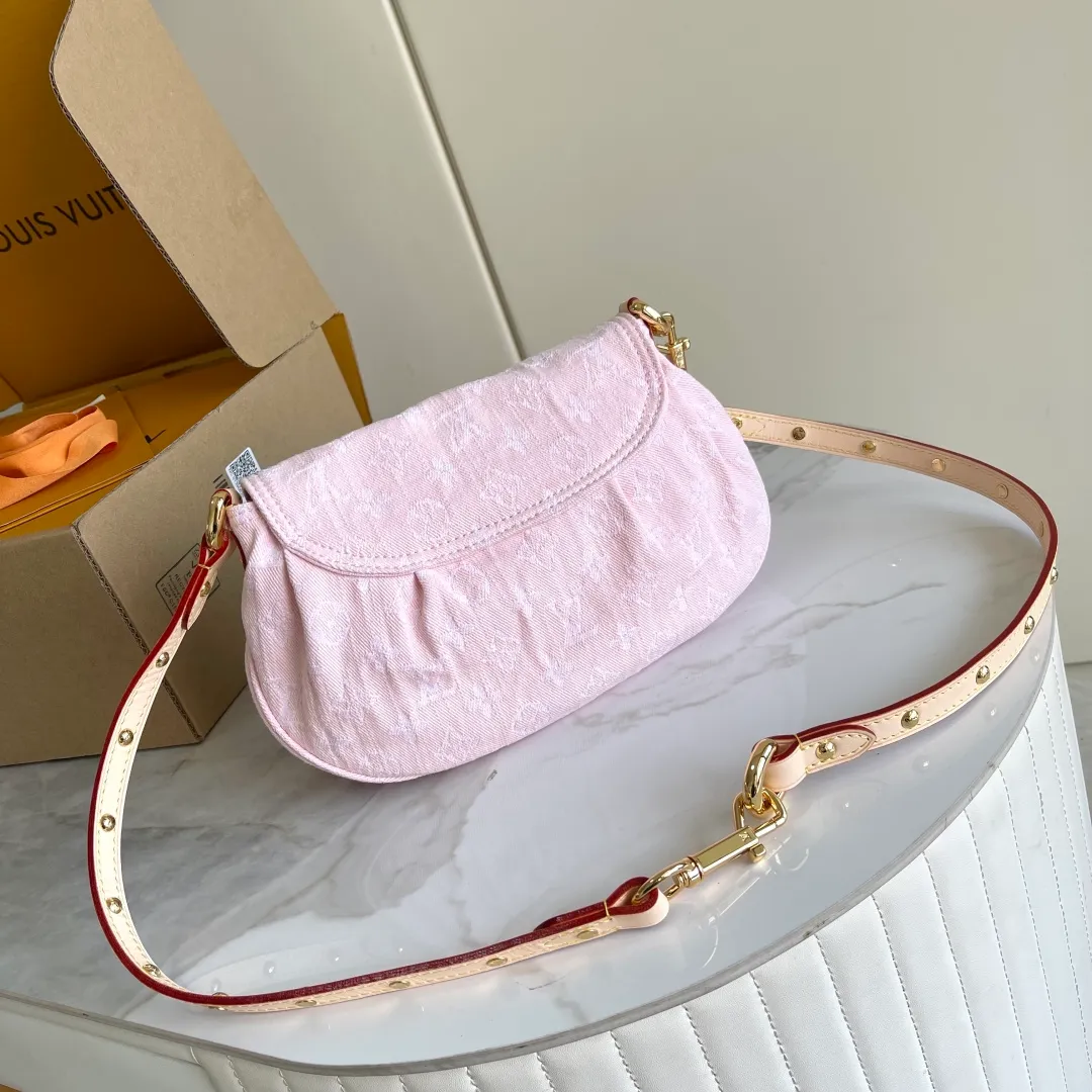 All Categories Official Website "Brand Women's Bags" Women's Bags 💙 LV LV 2026 New Crossbody Shoulder Bag