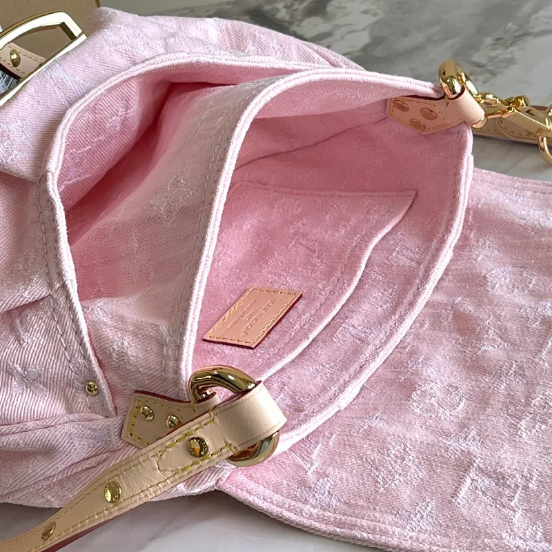 All Categories Official Website "Brand Women's Bags" Women's Bags 💙 LV LV 2026 New Crossbody Shoulder Bag