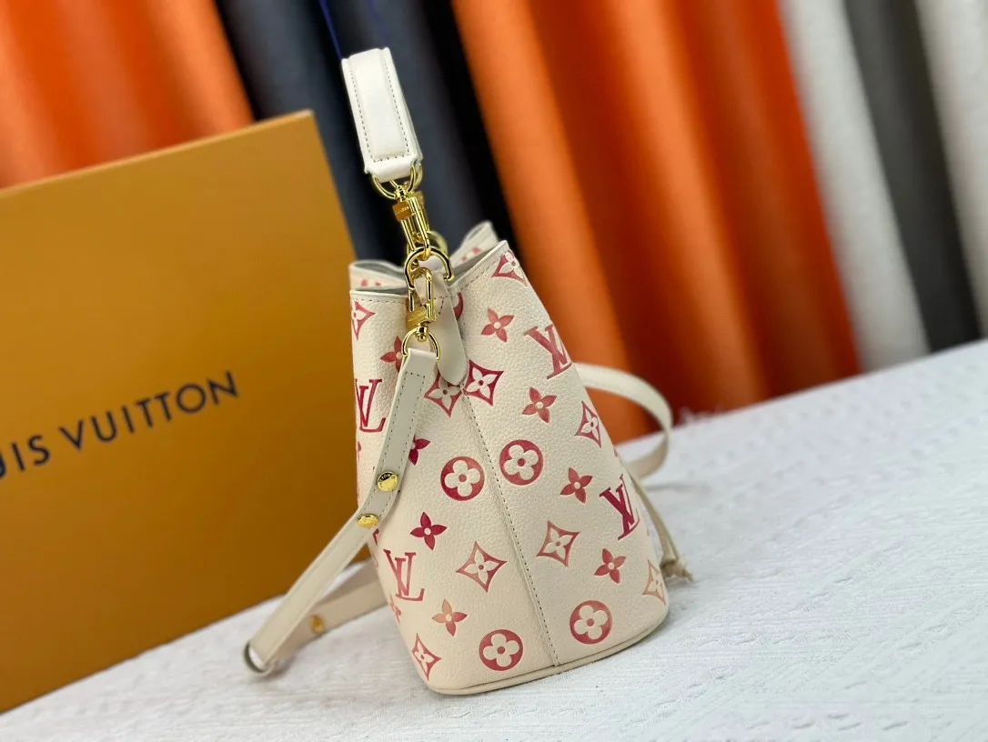 All Categories Official Website "Brand Women's Bags" Women's Bags 💙 LV 2024 Official Website New LV Crossbody Bags
