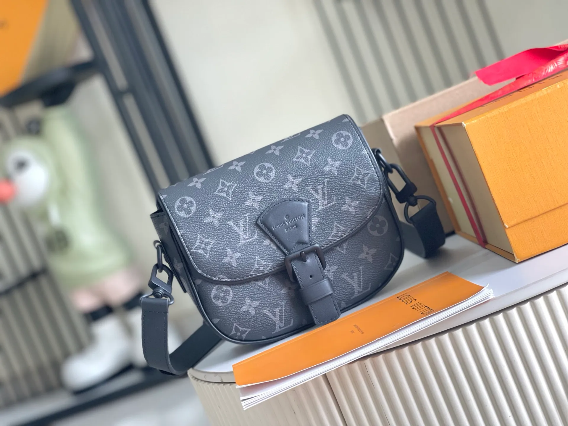 All Categories 💚 Authentic Grade Bags 💚 LV 2026 New LV Top Replica Crossbody Shoulder Bag
