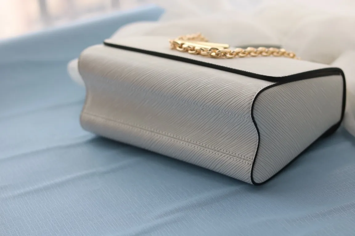 All Categories Official Website "Brand Women's Bags" Women's Bags 💙 LV 2023 New LV Crossbody Bag