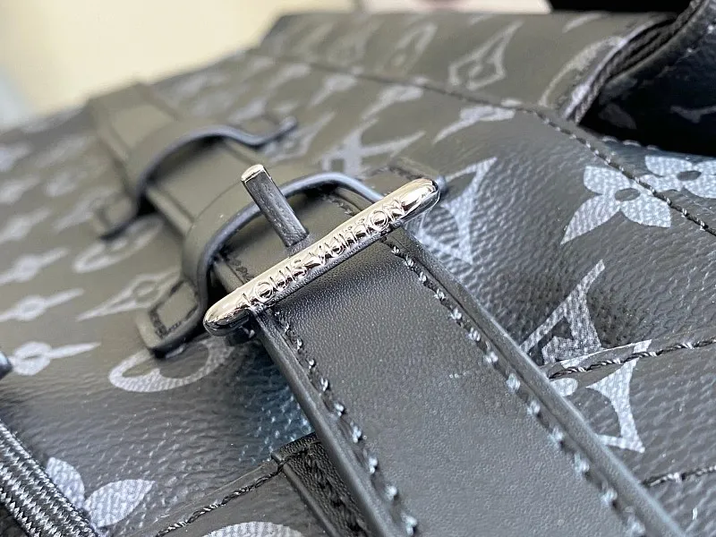 All Categories 💚 Authentic Grade Bags 💚 LV 2026 New LV Backpack Luxury Replica Large Capacity