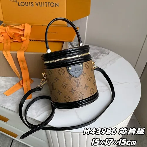 All Categories Official Website "Brand Women's Bags" Women's Bags 💙 LV LV 2026 New Crossbody Shoulder Bag