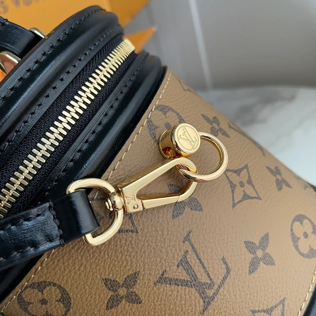 All Categories Official Website "Brand Women's Bags" Women's Bags 💙 LV LV 2026 New Crossbody Shoulder Bag