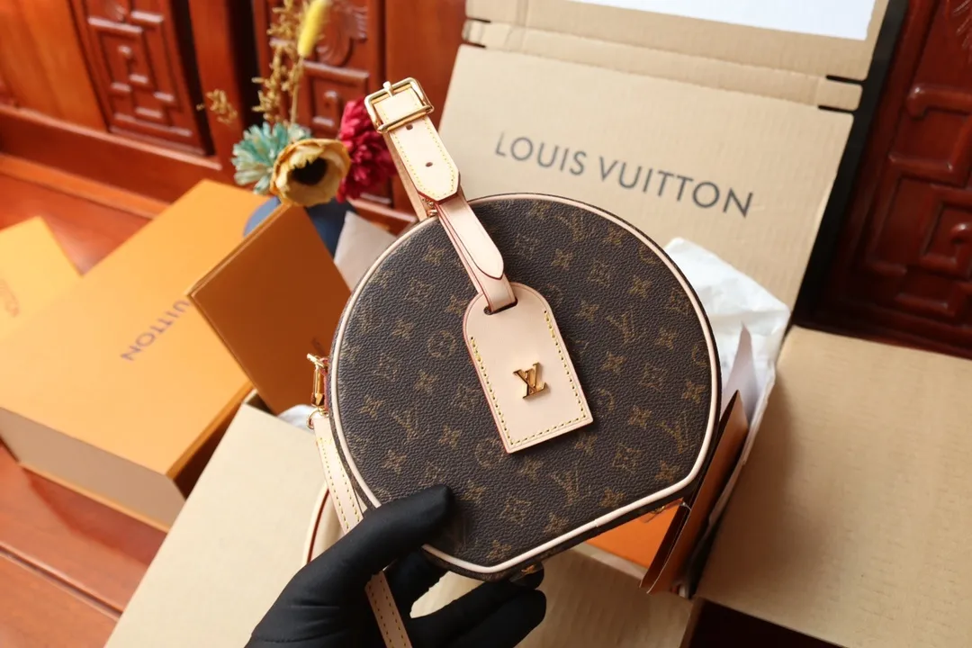 All categories Official website "Brand Women's Bags" Women's Bags 💙 LV replica LV, fine imitation LV bags, LV shoulder bags, 2023 official latest version LV crossbody bag, bag factory, original material, size: 7.5-16.5-7.5CM