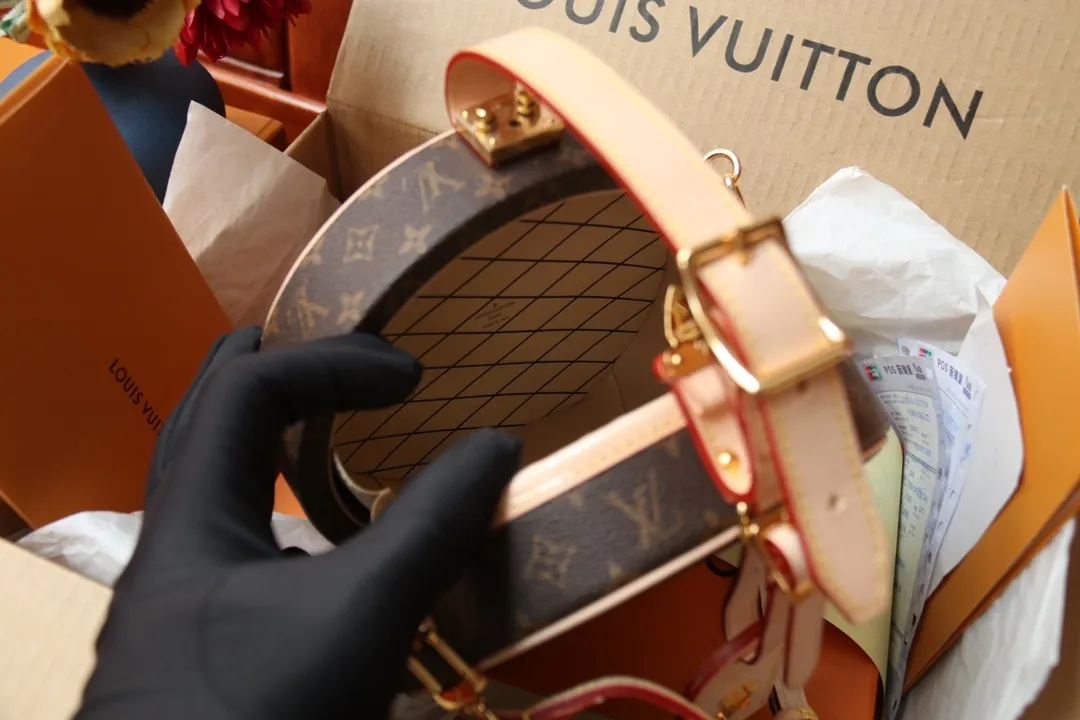 All categories Official website "Brand Women's Bags" Women's Bags 💙 LV replica LV, fine imitation LV bags, LV shoulder bags, 2023 official latest version LV crossbody bag, bag factory, original material, size: 7.5-16.5-7.5CM