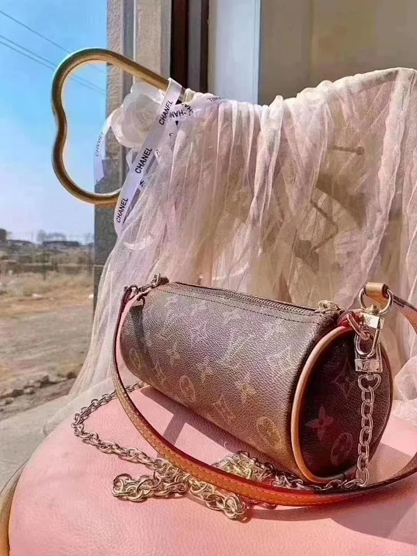 All categories Official website "Brand Women's Bags" Women's Bags 💙 LV fine imitation LV, high imitation LV bags, LV crossbody bags, 2023 official latest version LV crossbody bags, LV bag factory, recommended bags, size: 20-9CM
