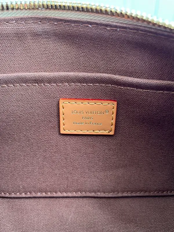All Categories Official Website "Brand Women's Bags" Women's Bags 💙 LV 2026 New LV Crossbody Bag