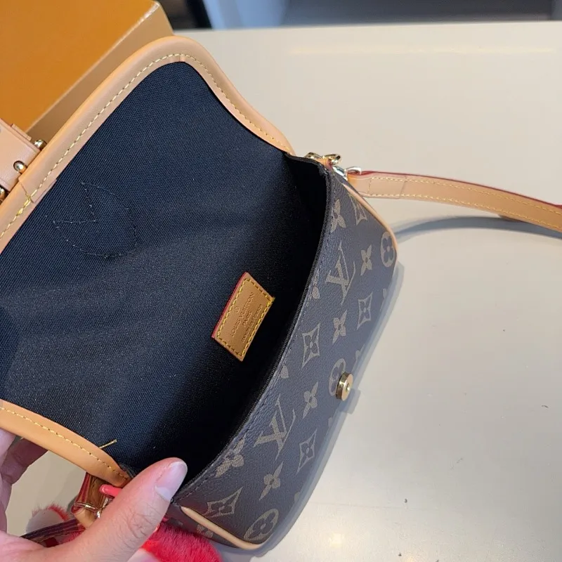 All Categories Official Website "Brand Women's Bags" Women's Bags 💙 LV 2025 New LV Crossbody Bag