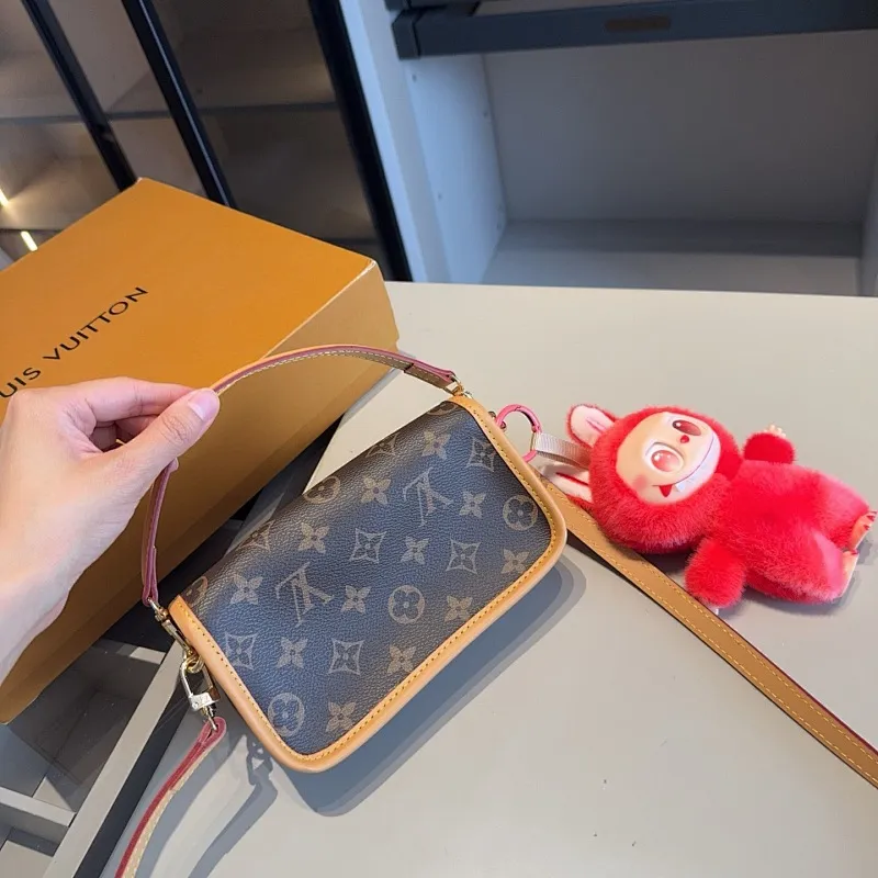 All Categories Official Website "Brand Women's Bags" Women's Bags 💙 LV 2025 New LV Crossbody Bag