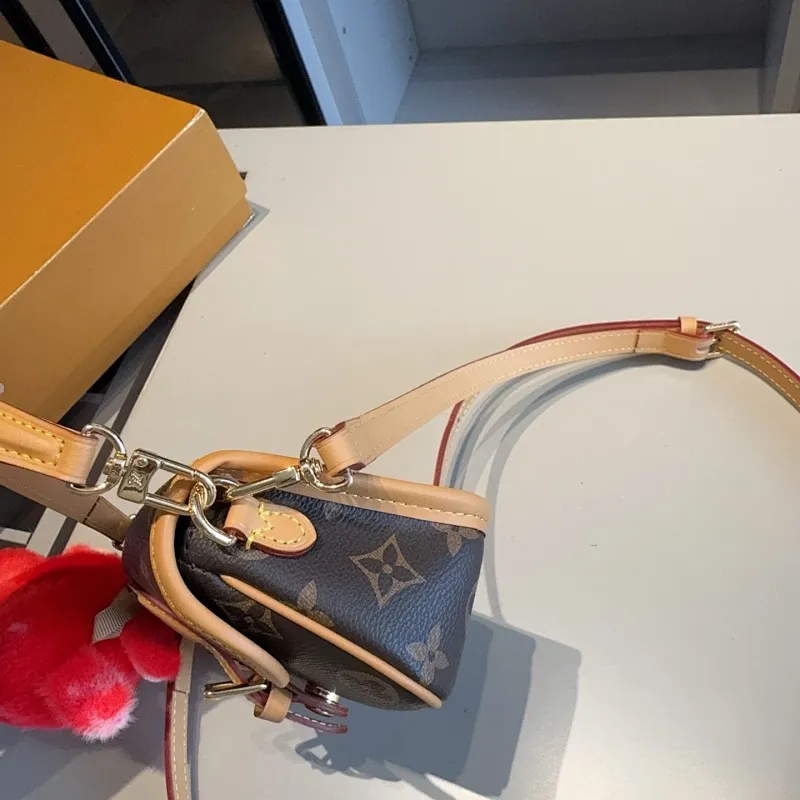 All Categories Official Website "Brand Women's Bags" Women's Bags 💙 LV 2025 New LV Crossbody Bag