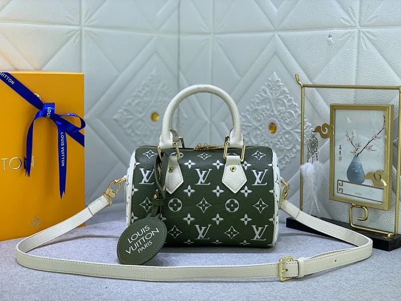 All categories Official website "Brand Women's Bags" Women's Bags 💙 LV replica LV, fine imitation LV bags, LV shoulder bags, 2023 official latest version LV pillow bag, bag factory, original material, size: 20.5-13.5-12CM