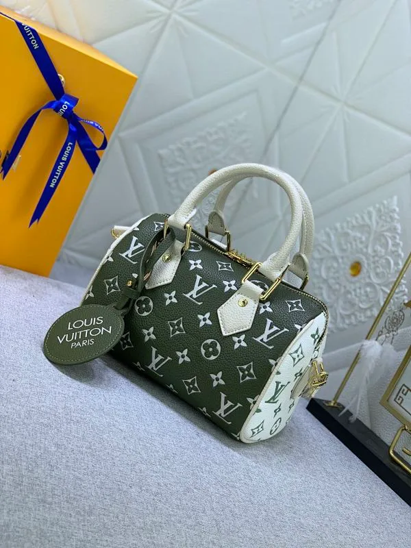 All categories Official website "Brand Women's Bags" Women's Bags 💙 LV replica LV, fine imitation LV bags, LV shoulder bags, 2023 official latest version LV pillow bag, bag factory, original material, size: 20.5-13.5-12CM