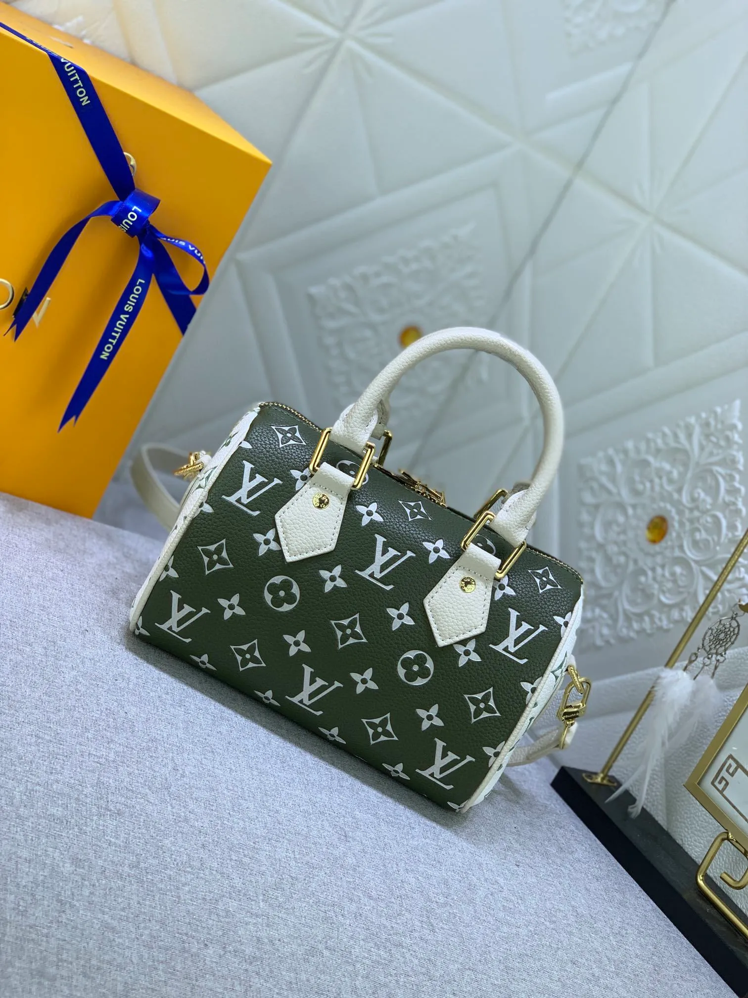 All categories Official website "Brand Women's Bags" Women's Bags 💙 LV replica LV, fine imitation LV bags, LV shoulder bags, 2023 official latest version LV pillow bag, bag factory, original material, size: 20.5-13.5-12CM