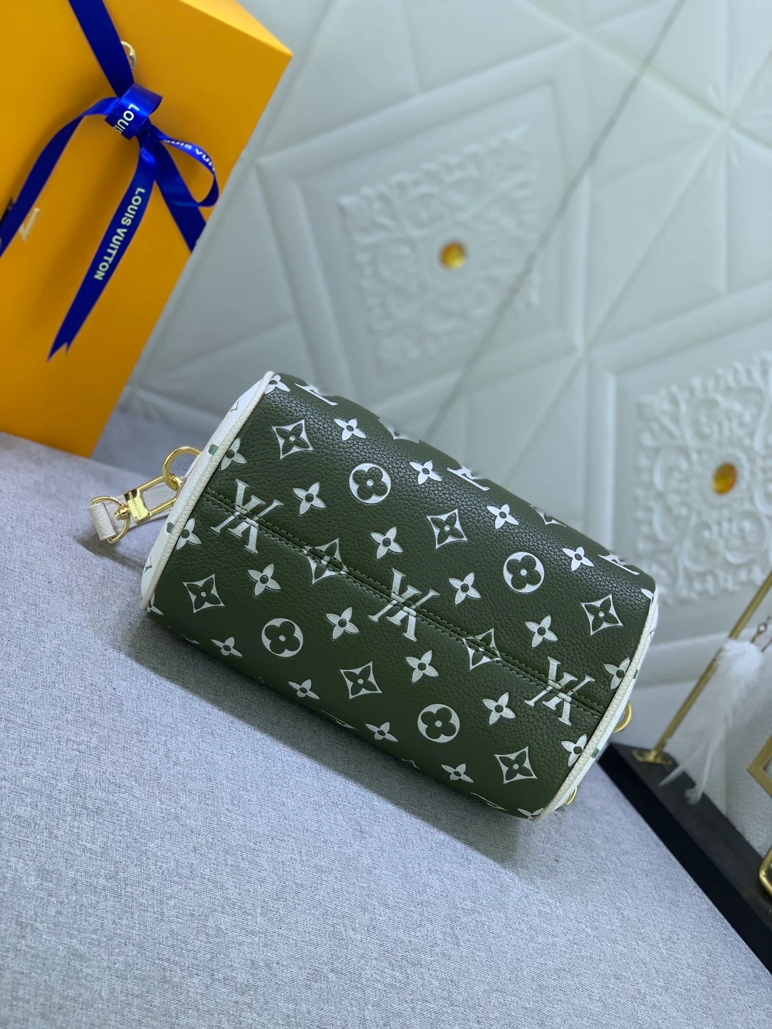 All categories Official website "Brand Women's Bags" Women's Bags 💙 LV replica LV, fine imitation LV bags, LV shoulder bags, 2023 official latest version LV pillow bag, bag factory, original material, size: 20.5-13.5-12CM