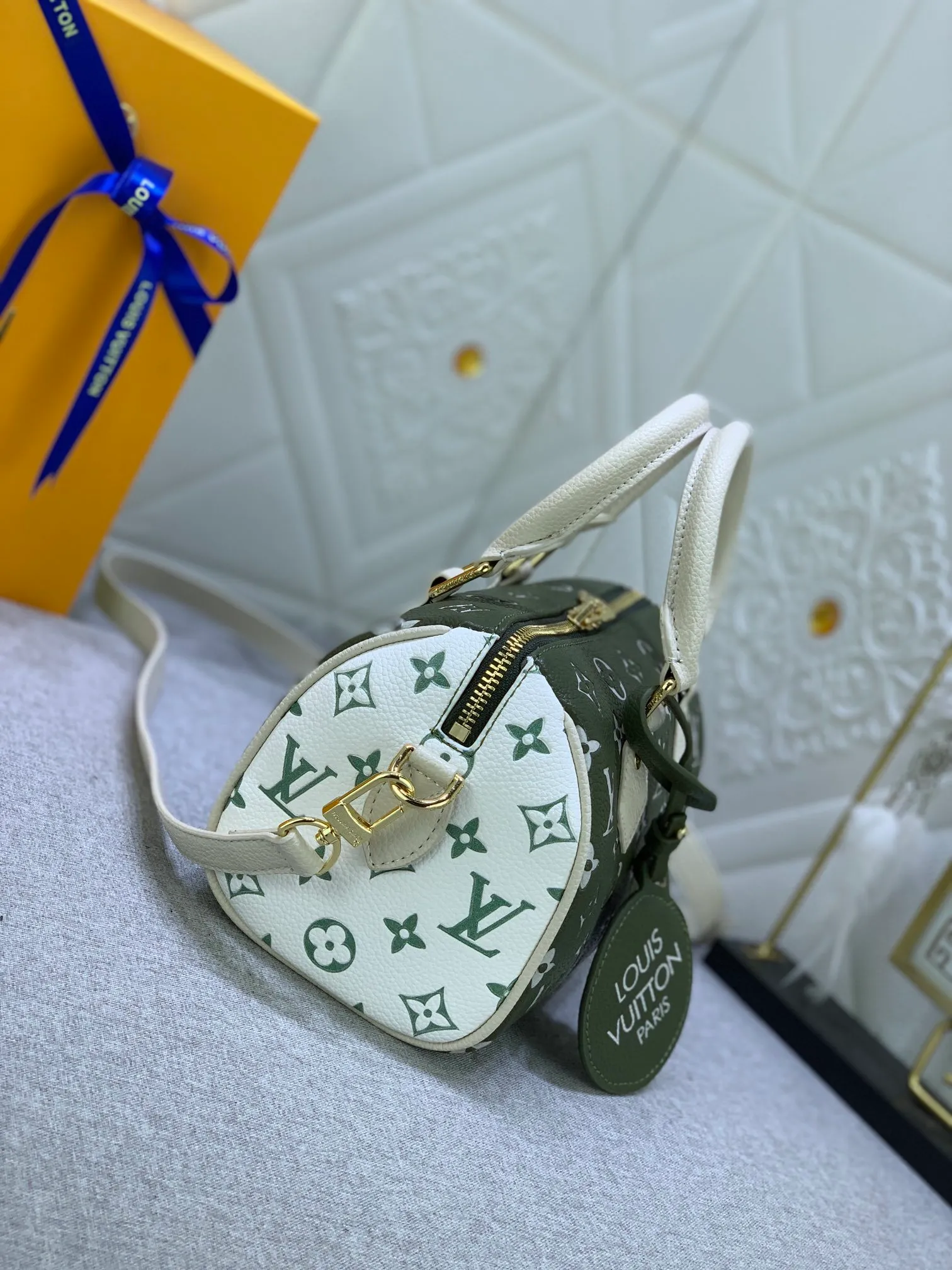 All categories Official website "Brand Women's Bags" Women's Bags 💙 LV replica LV, fine imitation LV bags, LV shoulder bags, 2023 official latest version LV pillow bag, bag factory, original material, size: 20.5-13.5-12CM