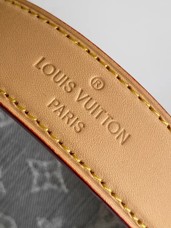 All Categories Official Website "Brand Women's Bags" Women's Bags 💙 LV 2026 New LV Crossbody Bag