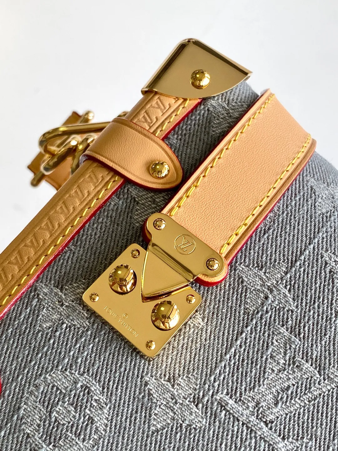 All Categories Official Website "Brand Women's Bags" Women's Bags 💙 LV 2026 New LV Crossbody Bag