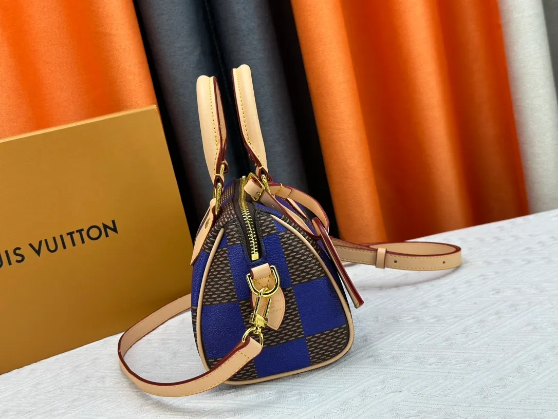 All Categories Official Website "Brand Women's Bags" Women's Bags 💙 LV 2024 New LV Crossbody Bag