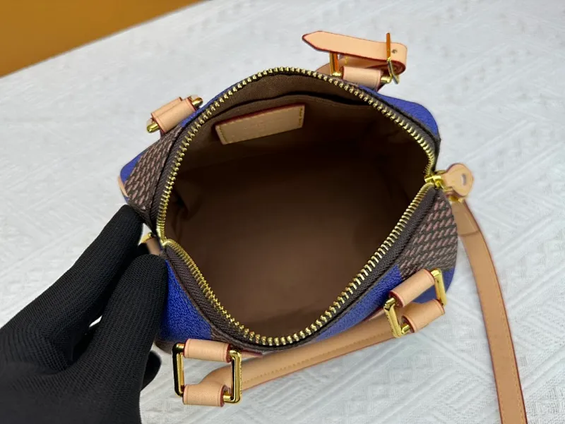 All Categories Official Website "Brand Women's Bags" Women's Bags 💙 LV 2024 New LV Crossbody Bag